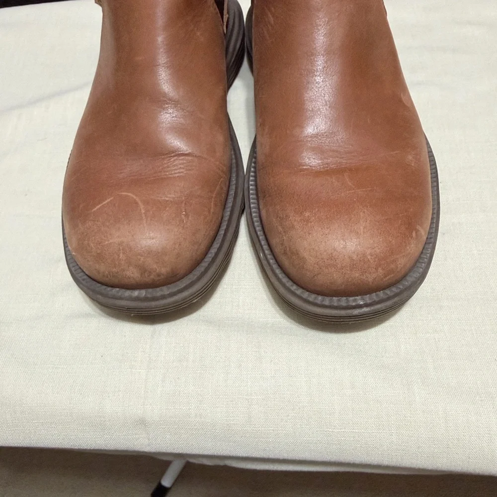 Branson Cognac Brown Leather Pull On Chelsea Boots, Woman’s Size 9. - Picture 7 of 12
